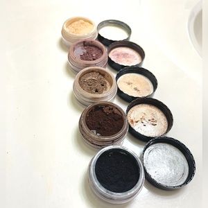 Young living Savvy Minerals eyeshadow, eyeliner (jetsetter), multitasker (dark)